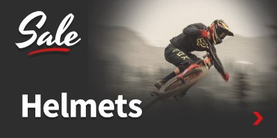 Cyclist wearing a full face helmet